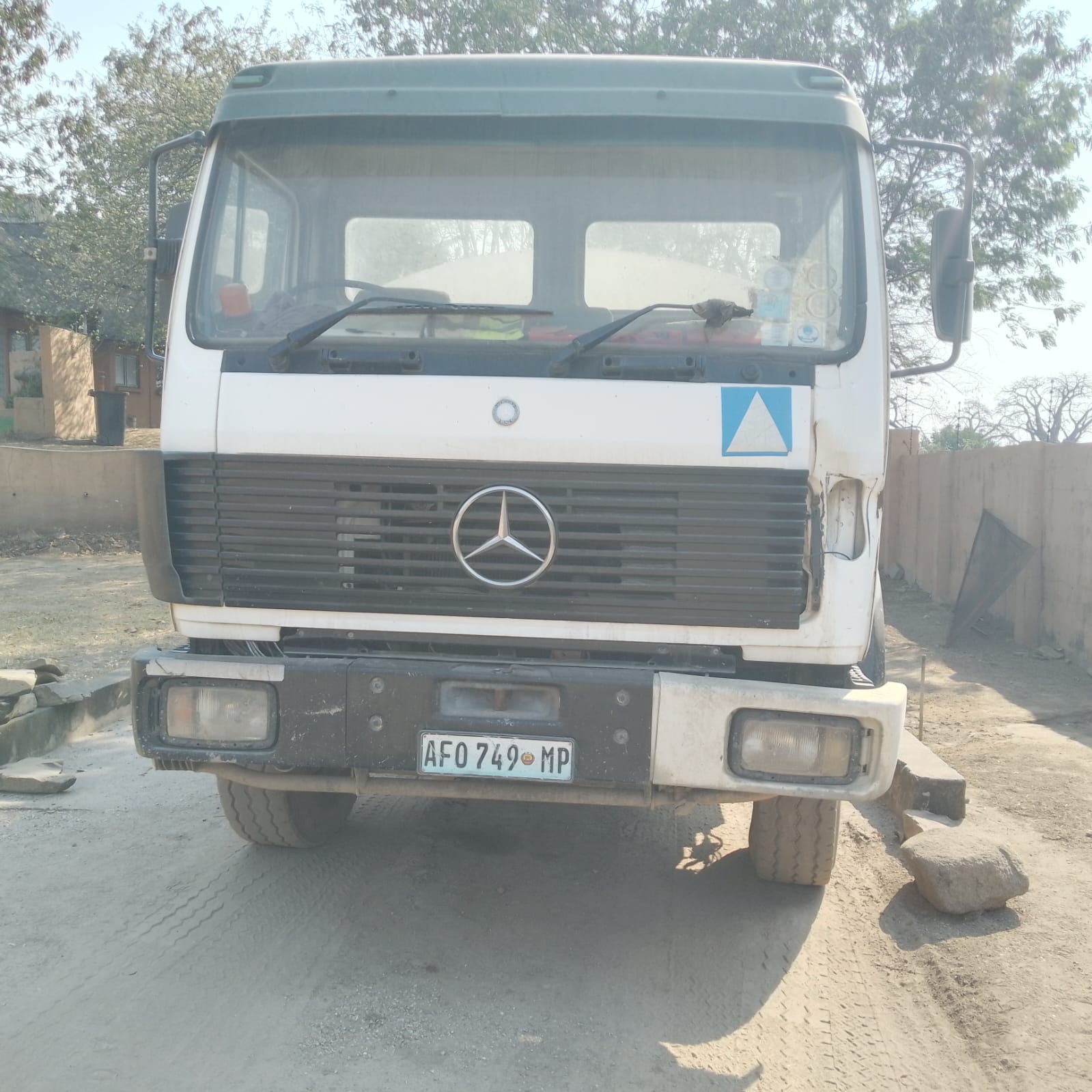 2003 MERCEDES-BENZ 2426 WATER TRUCK 16000L
